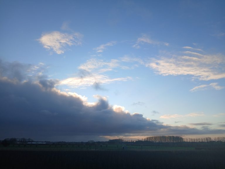 donkere wolk